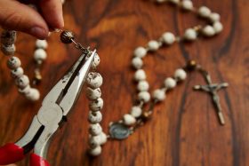 Step 12: How to Make a Rosary