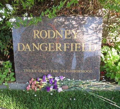 funny epitaphs: Rodney Dangerfield