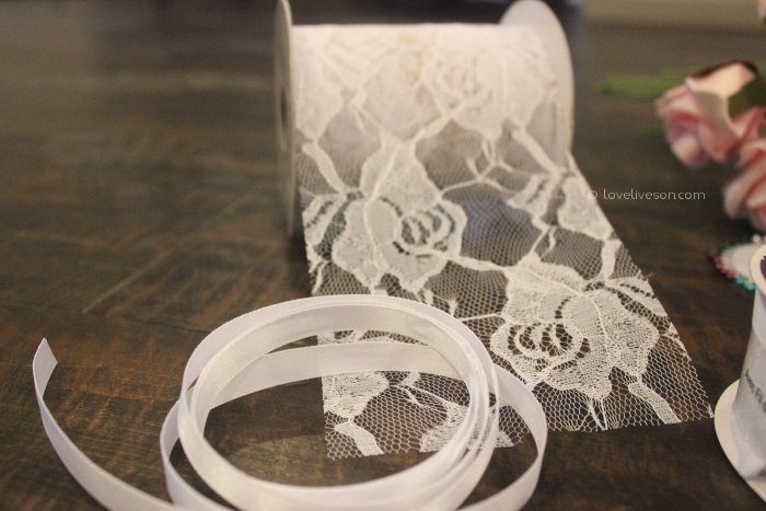 Memory Wreath Adding Lace